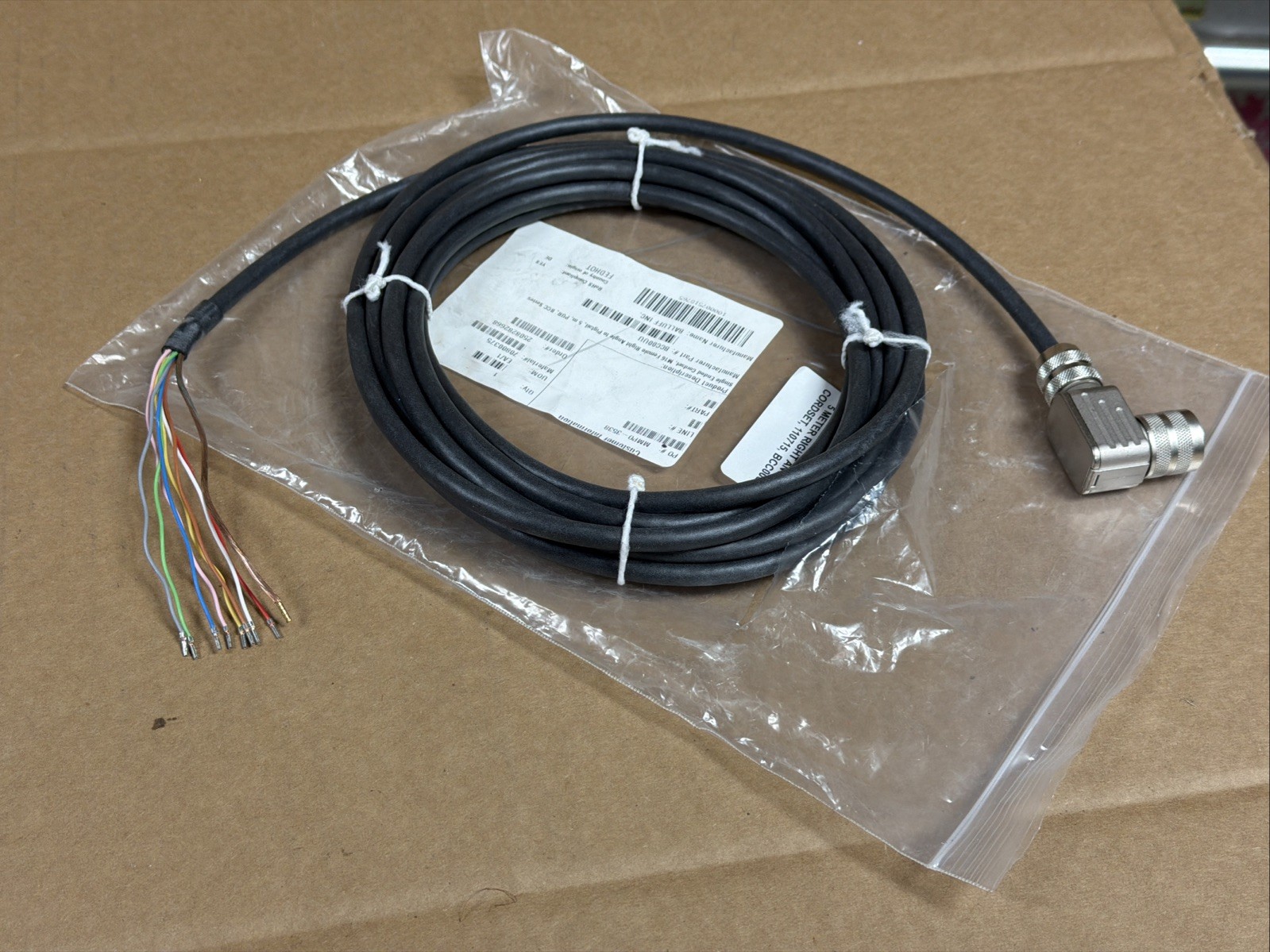 BALLUFF BCC00UU Single Ended Cordset M16 Female Right Angle to Pigtail 5M 8P