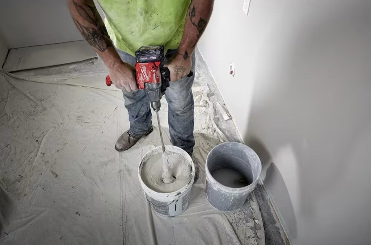Milwaukee M18 2810-20 FUEL 18V Brushless Cordless 1/2 in. Mud Mixer (Tool-Only)