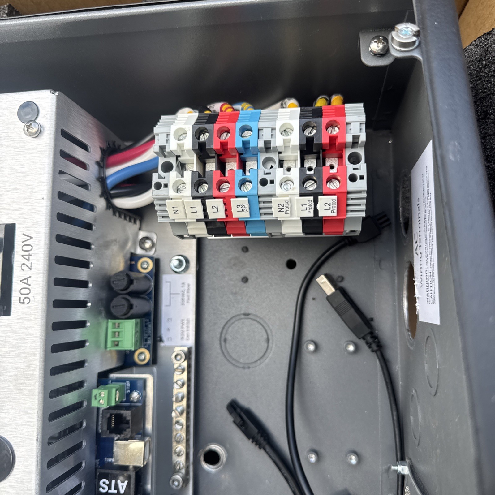 Generac XVT076A03 PWR Single-Phrase Cell Inverter 7.6kW 120/240V For Parts/Rep