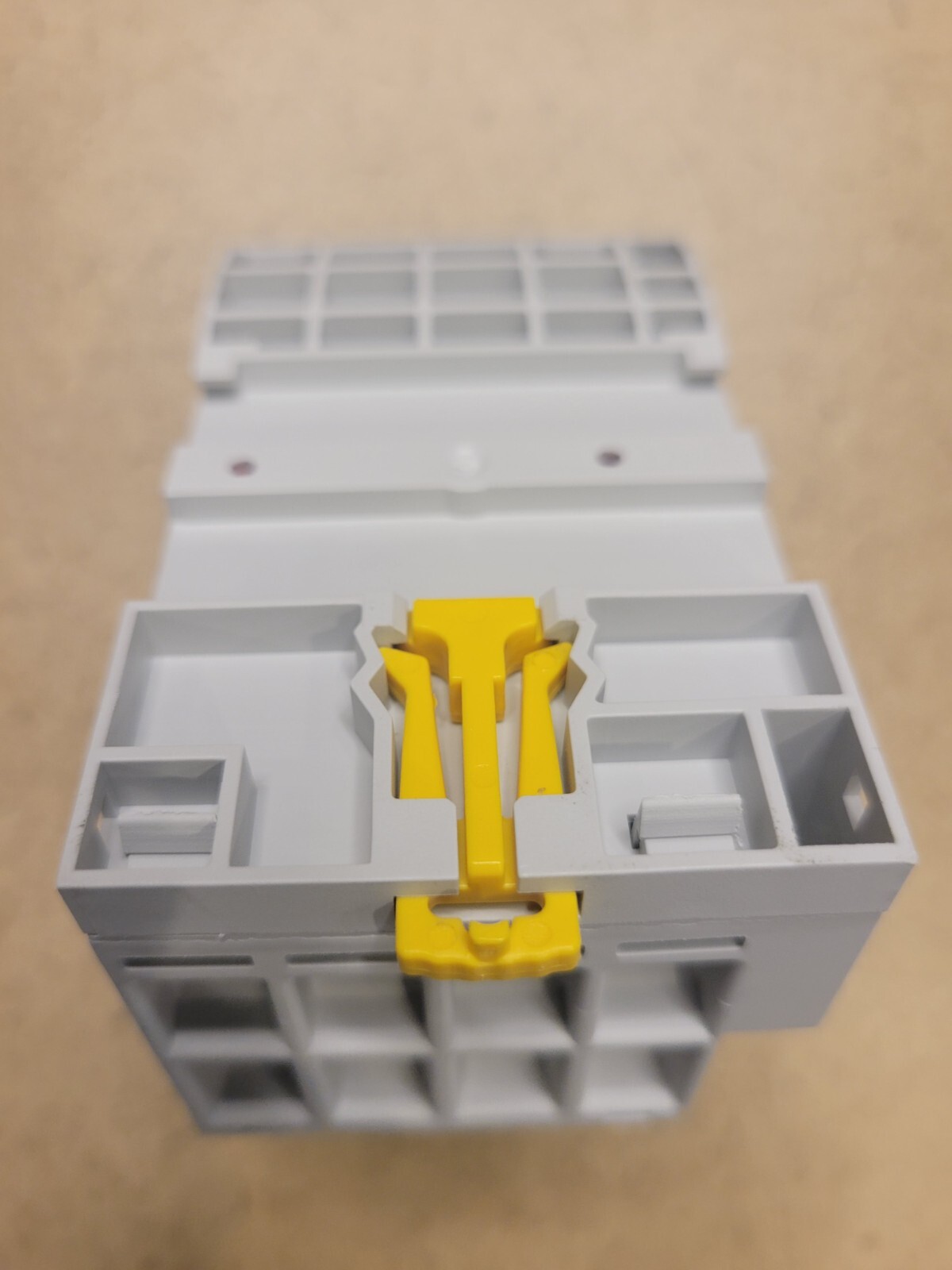 ETEK4040 AC Contactor 40A 4 Pole NO 110V-120V coil – DIN Rail