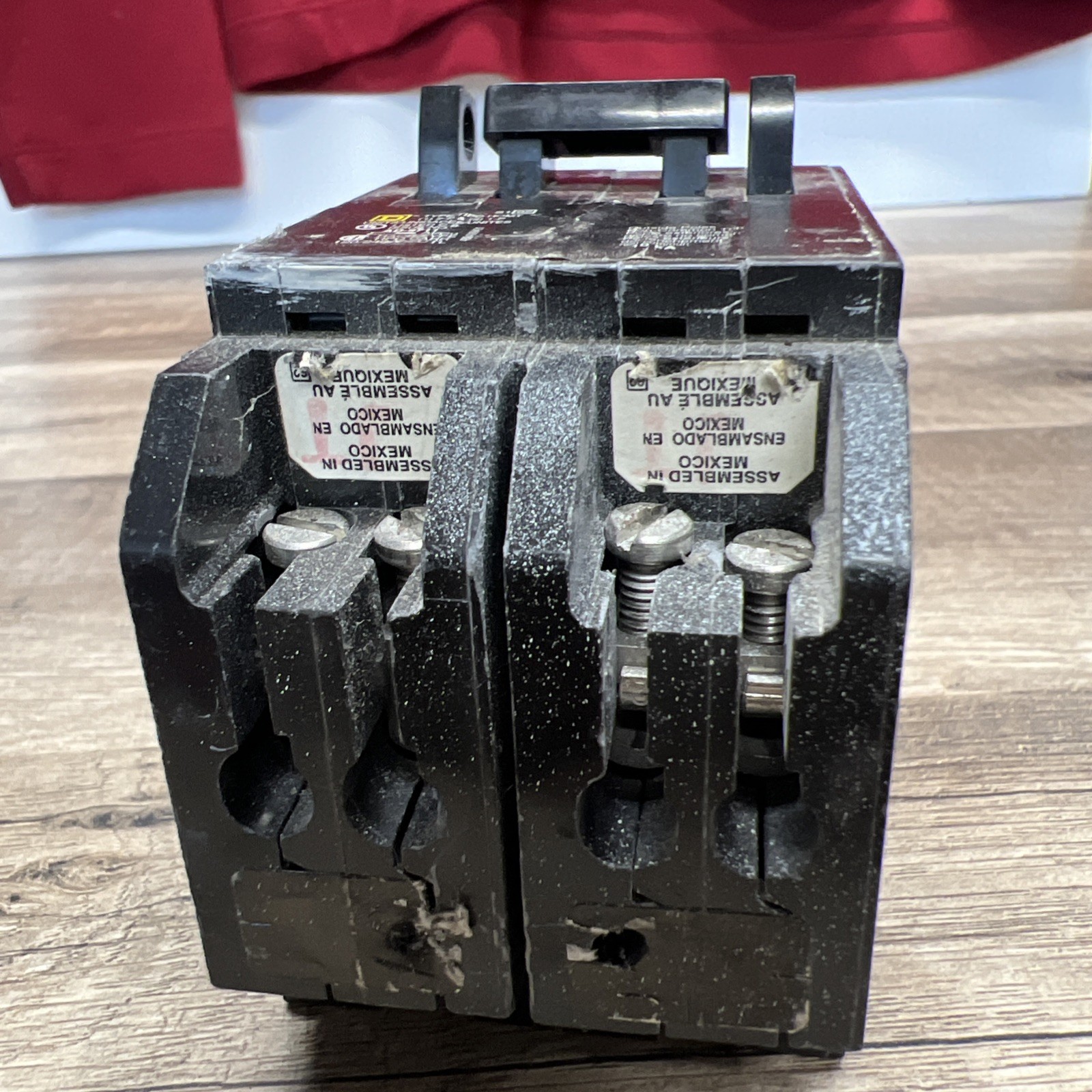 SQUARE D HOMELINE HOMT2020230CP QUAD 2x 20A 1P/ 1x 2P 30A CIRCUIT BREAKER