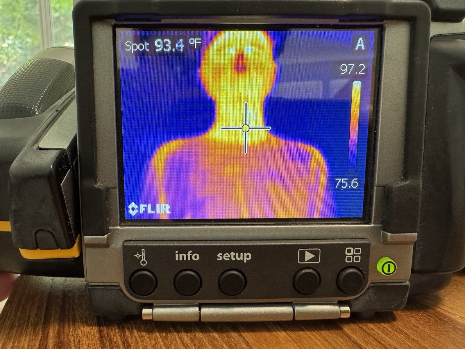 FLIR B400 Thermal Imaging Camera 320x240p -20C to 1200C (-4F to 2192F) with Case