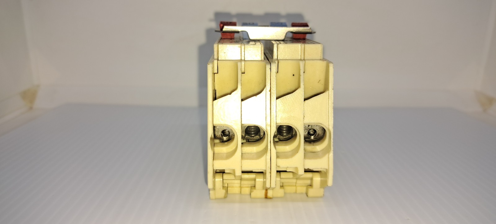 Bryant BQ220-250 4-Pole Quad Type BARD Circuit Breaker White BQ 220-250