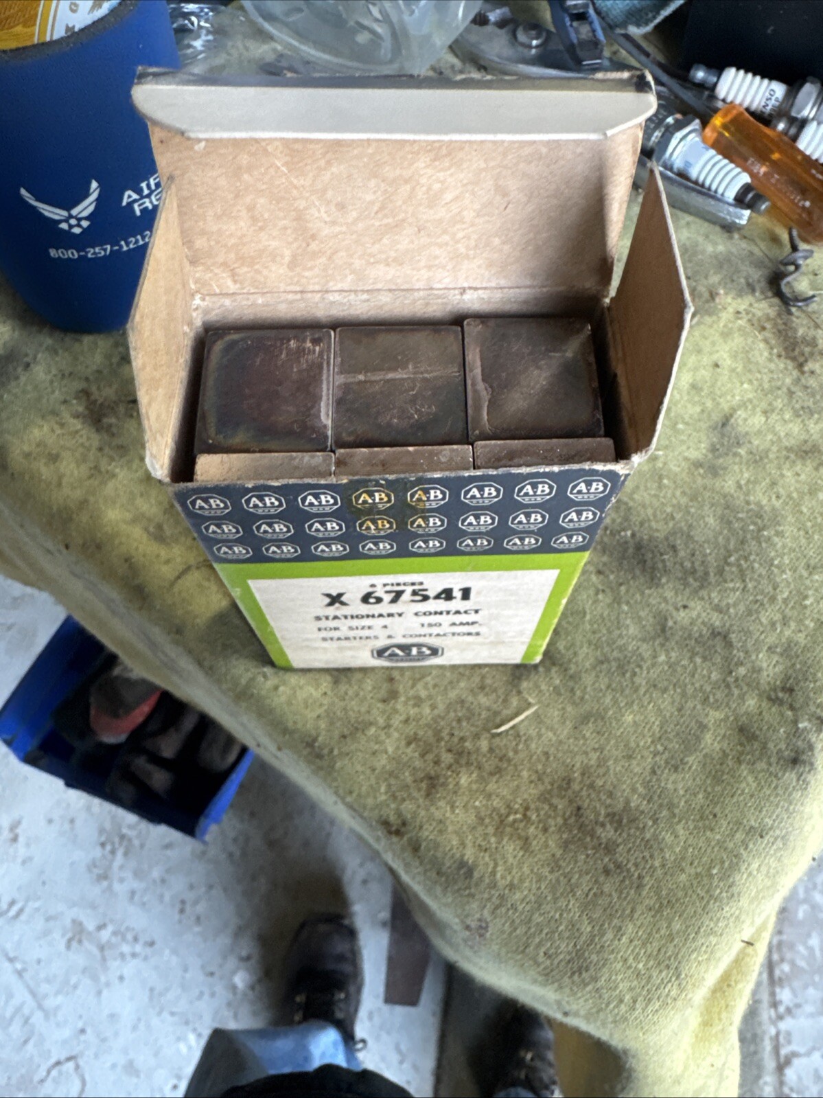 NEW BOX OF 6 ALLEN-BRADLEY STATIONARY CONTACTS FOR SIZE 4 STARTER X-67541