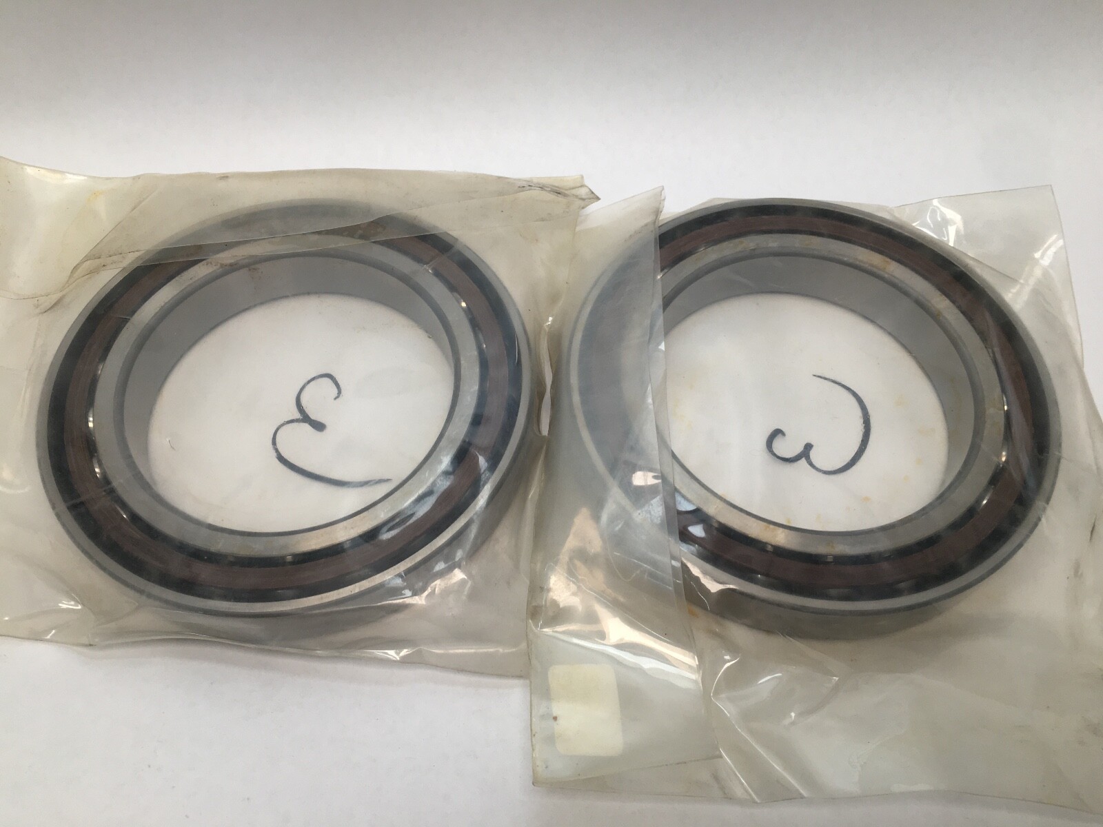 Barden 124HDL Angular Contact Bearing 120x180x28 mm 7024 124 H Dl 124H USA Set