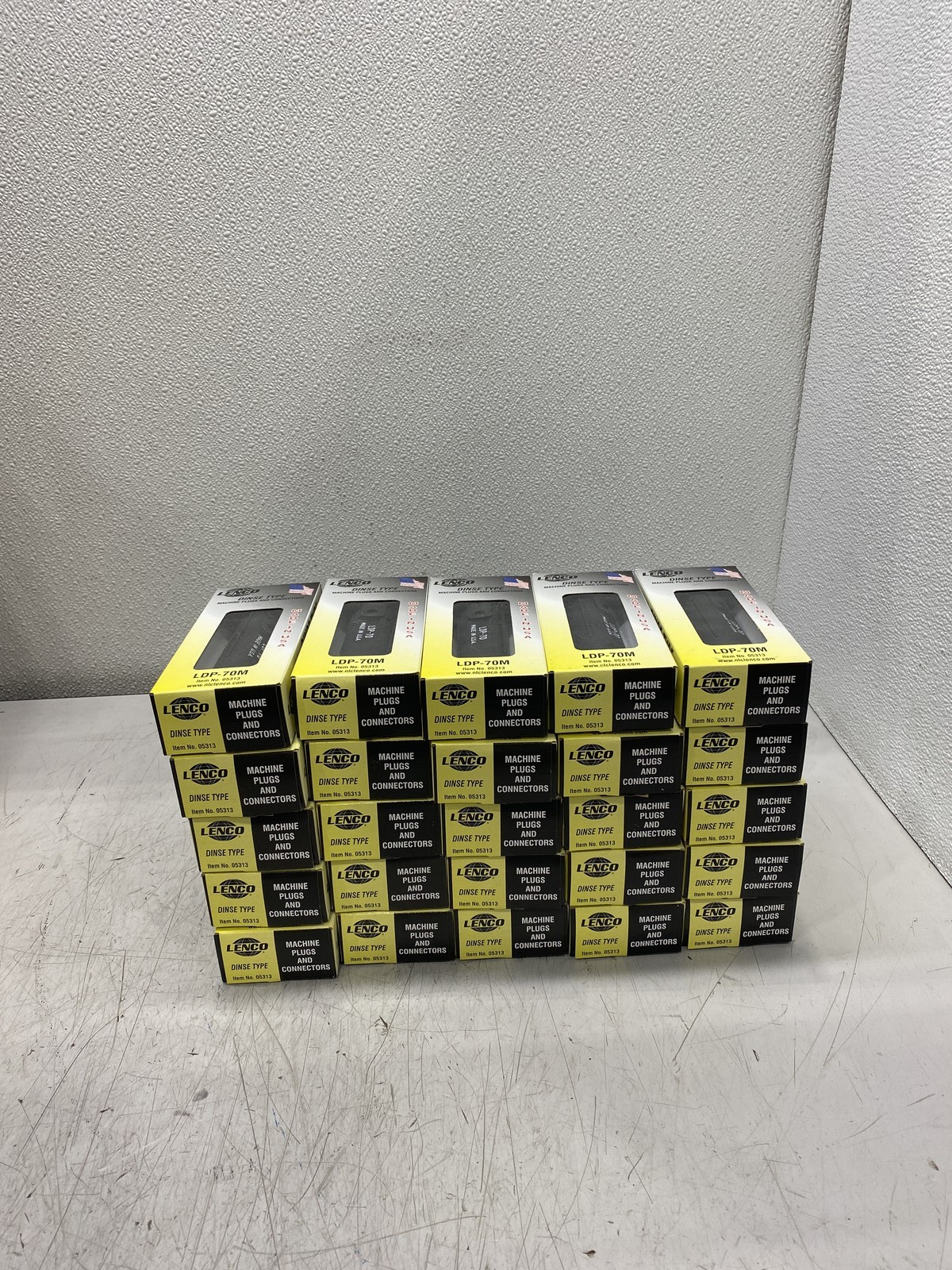 Lot of 25 Lenco LDP-70M 05313 Dinse Type Machine Plugs and Connectors