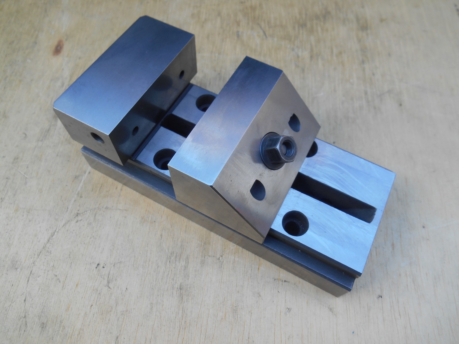Hermann Schmidt 3″ machinist vise grinding vise