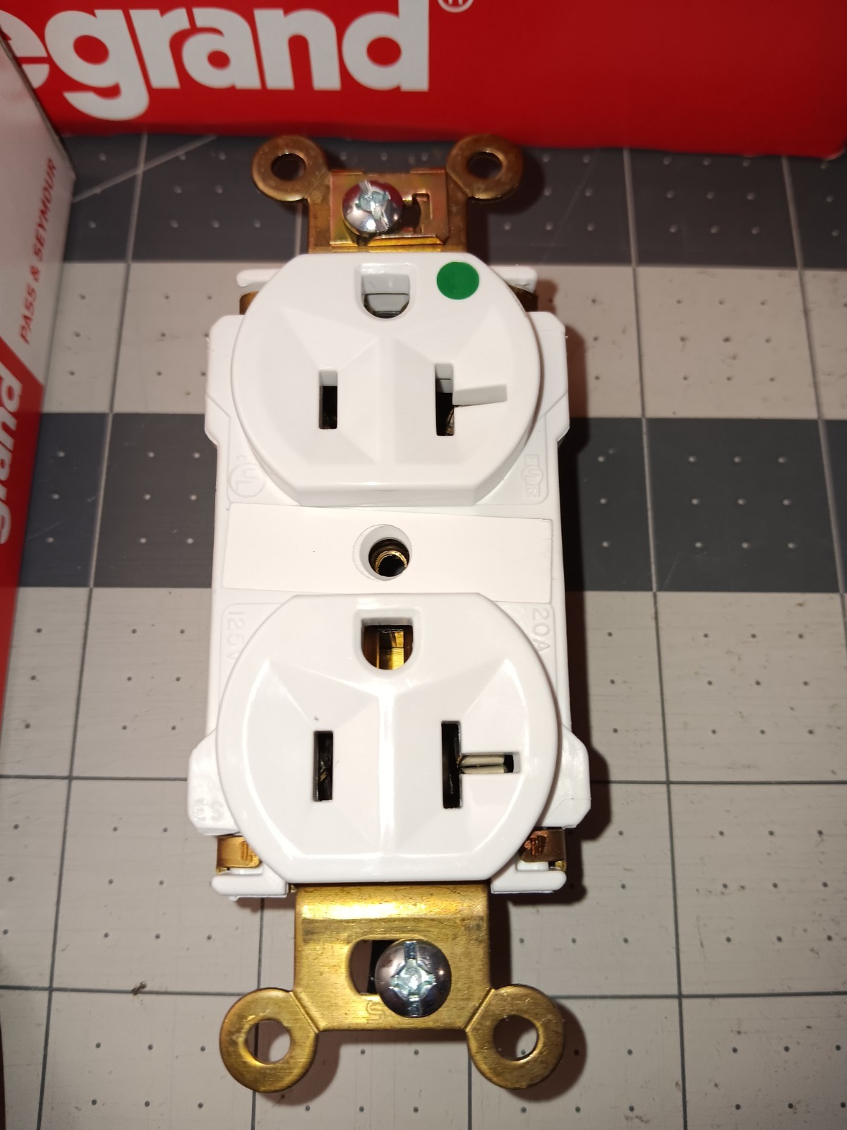 Legrand PT8300W Hospital Grade 20A 125V PLUGTAIL Straight Blade BOX OF 10
