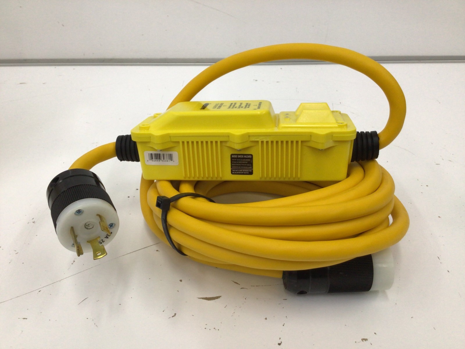 Southwire 44800020-1 240VAC 30 A Maximum Current 25 Ft Length Yellow GFCI