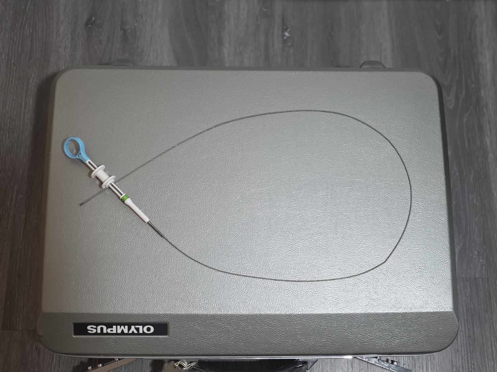 Olympus BF-P10 Bronchoscopy Endoscope With Case & Accessories