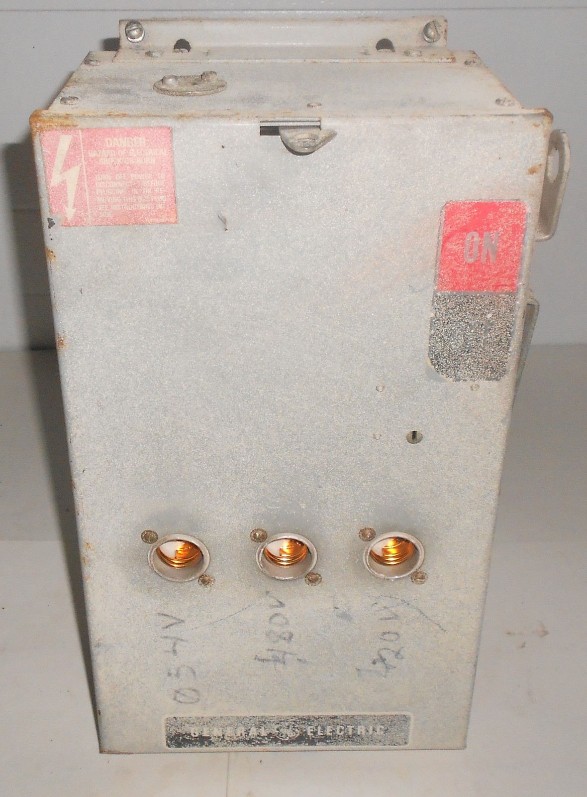 Phase Indicator General Electric Cat #75C142442G837 Amp 30 Phase 3 30280NAD