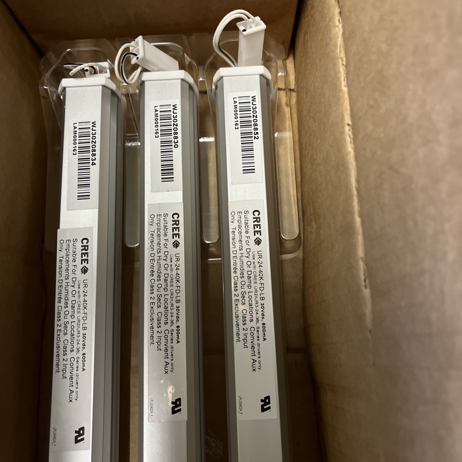 CREE UR-24-40K-FD-LB-6 UR LED LIGHTBAR, 24 IN, 4000K, 6-PACK – New In Box