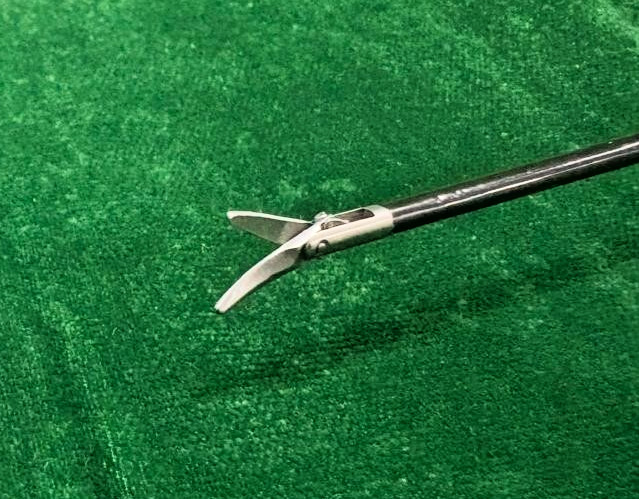 Laparoscopic Pediatric Curved Scissor 3mmx200mm Reusable Instruments