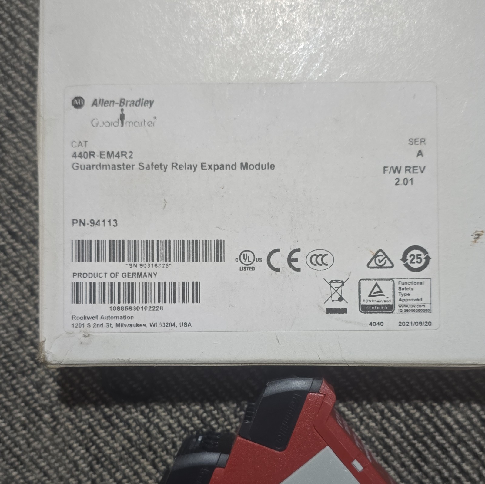 Allen-Bradley Guardmaster 440R-EM4R2 Safety Relay Expansion Module 24VDC DPST
