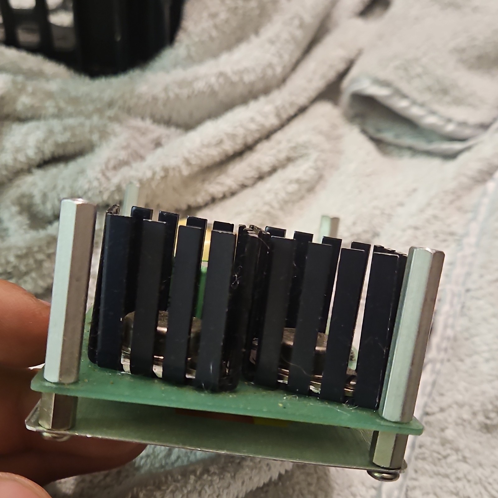 Flathead LP 20.600 Signal Transformer Yellow Black Mounted Circuit Board