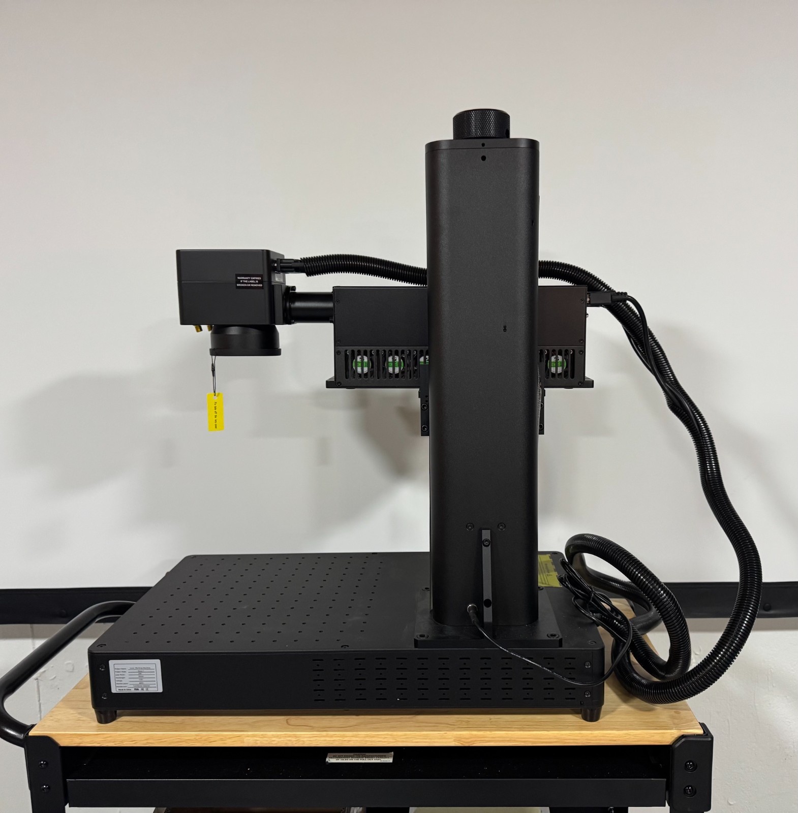 Commarker Omni One UV Engraver