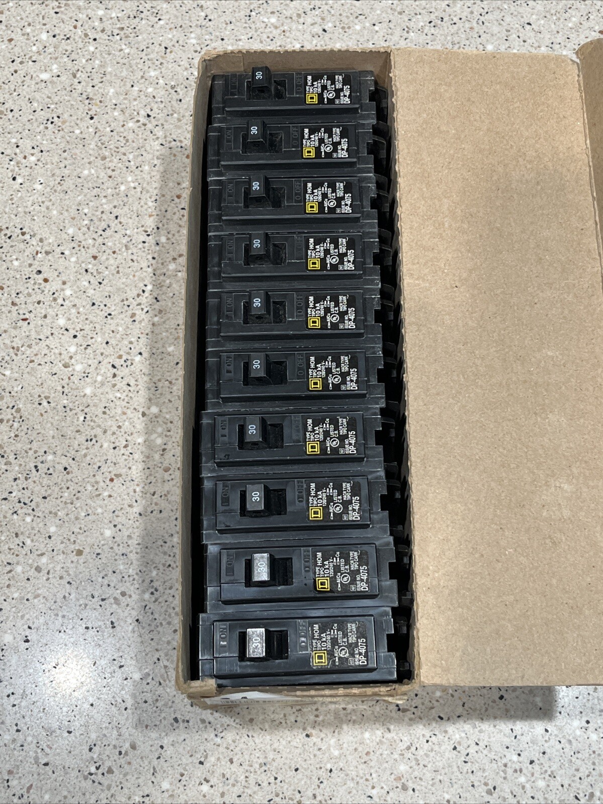 Square D HOM130 (10 PACK) 30A 2P 120/240V Circuit Breakers LOT OF 10 NEW IN BOX