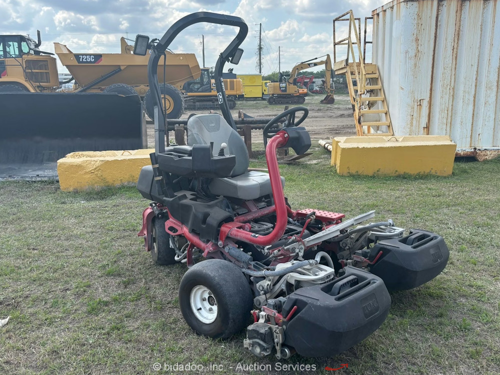 2021 Toro Greensmaster TriFlex 3320 Ride-On Grounds Golf Course Mower bidadoo