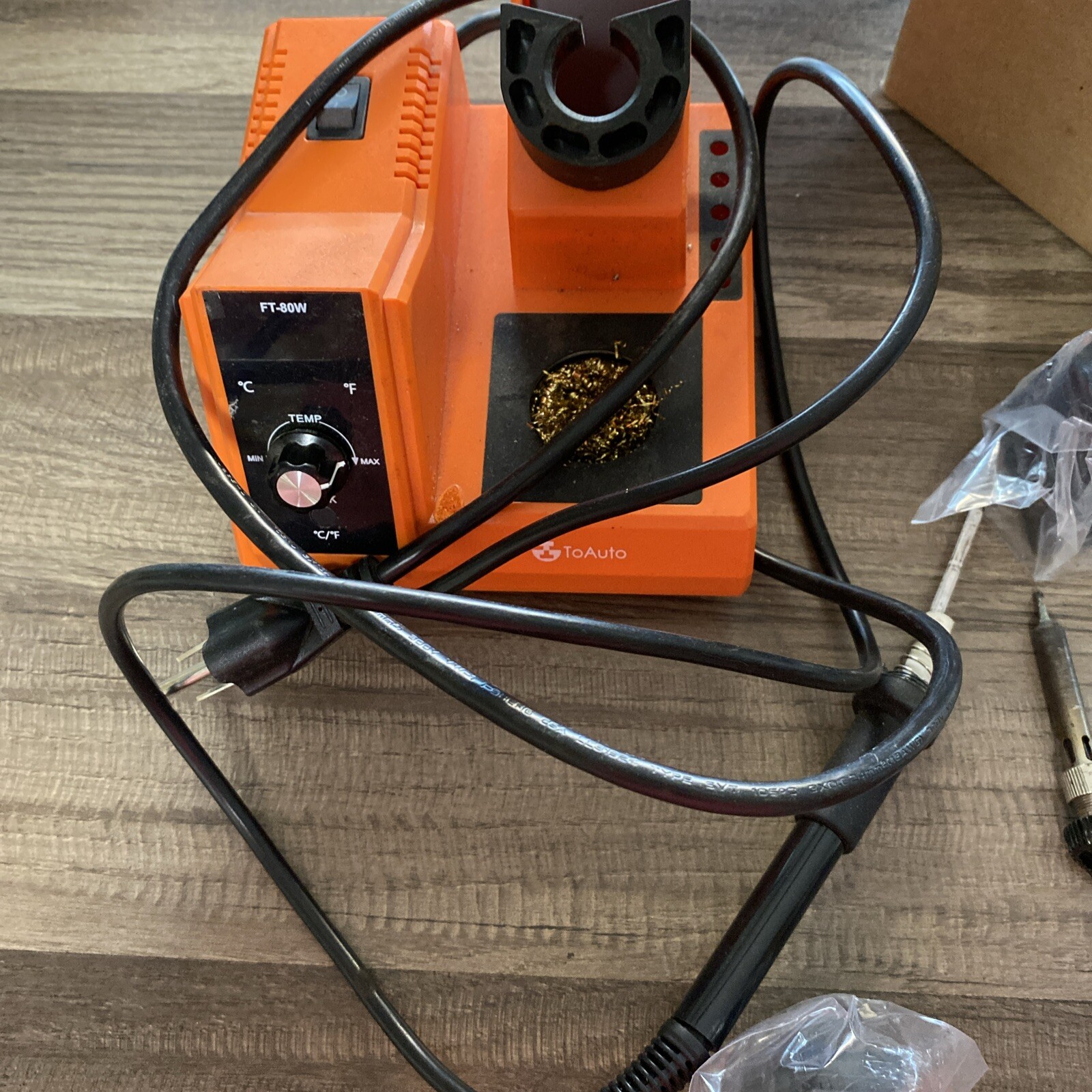 TOAUTO Soldering Station,80W Digital Solder Iron Station Read/T