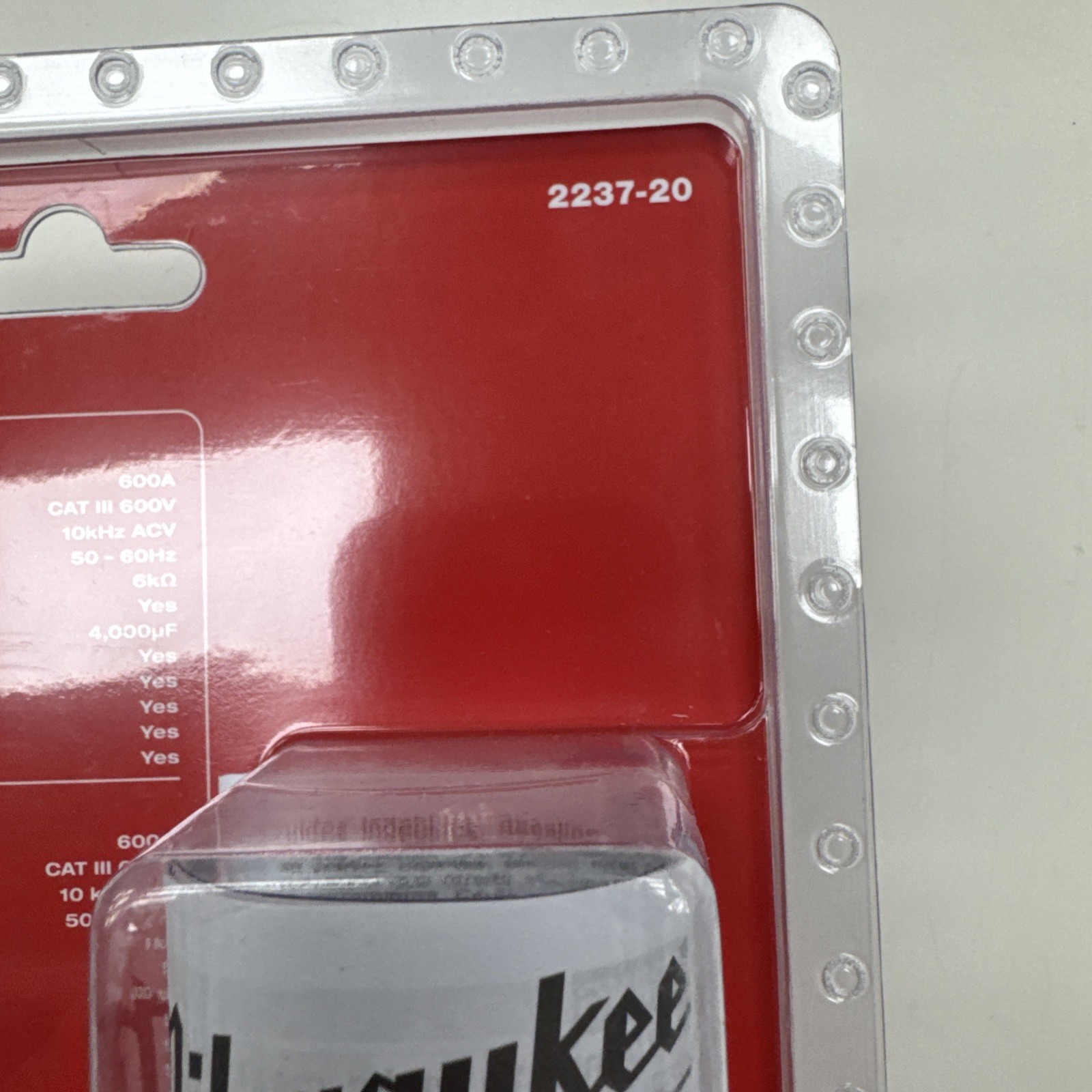 Milwaukee 2237-20 3.25″ Clamp Meter with Built-In Voltage Detector for HVAC/R