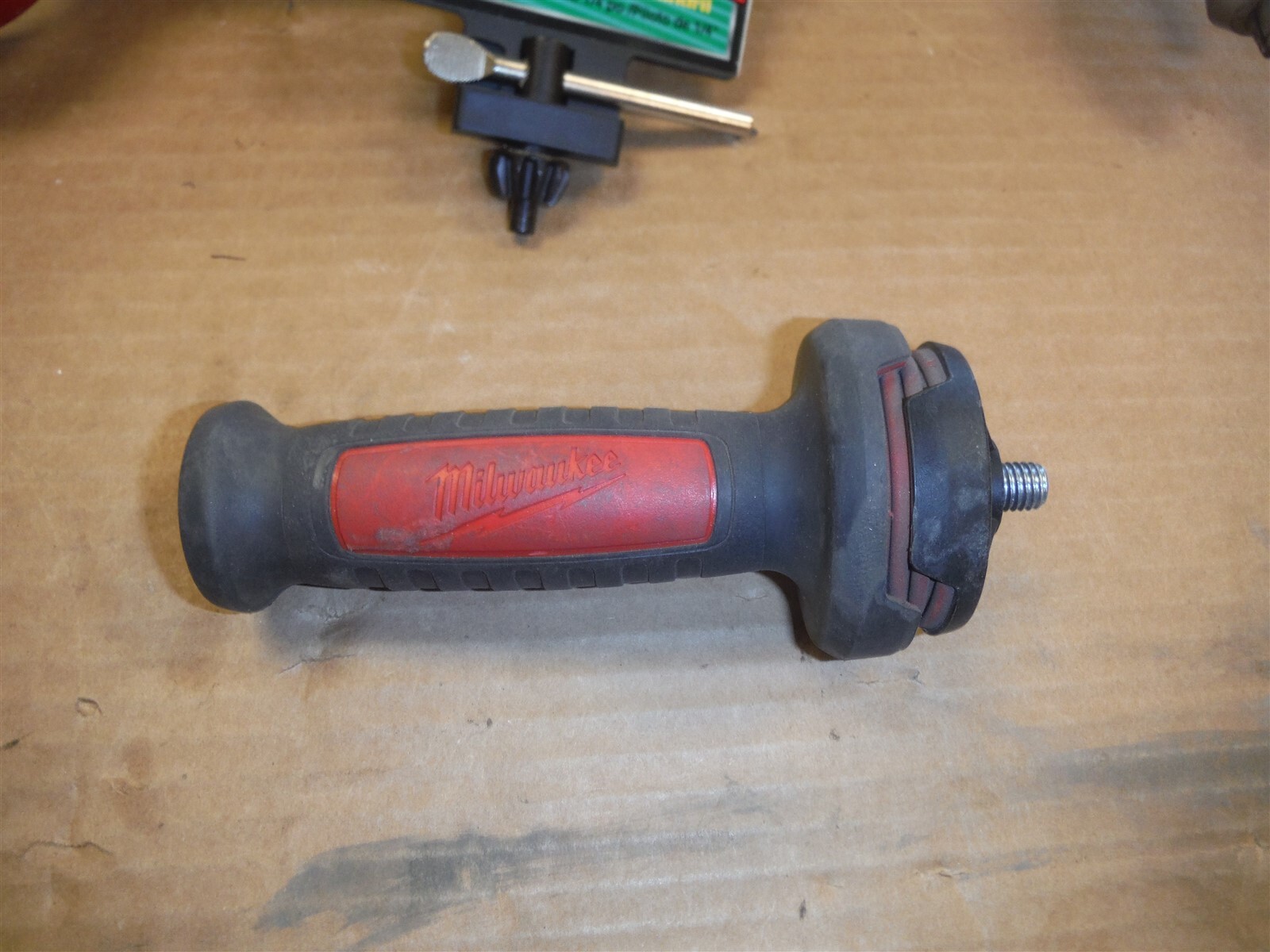 Milwaukee 1107-1 right angle 1/2″ drill with new chuck key Runs great *FC10