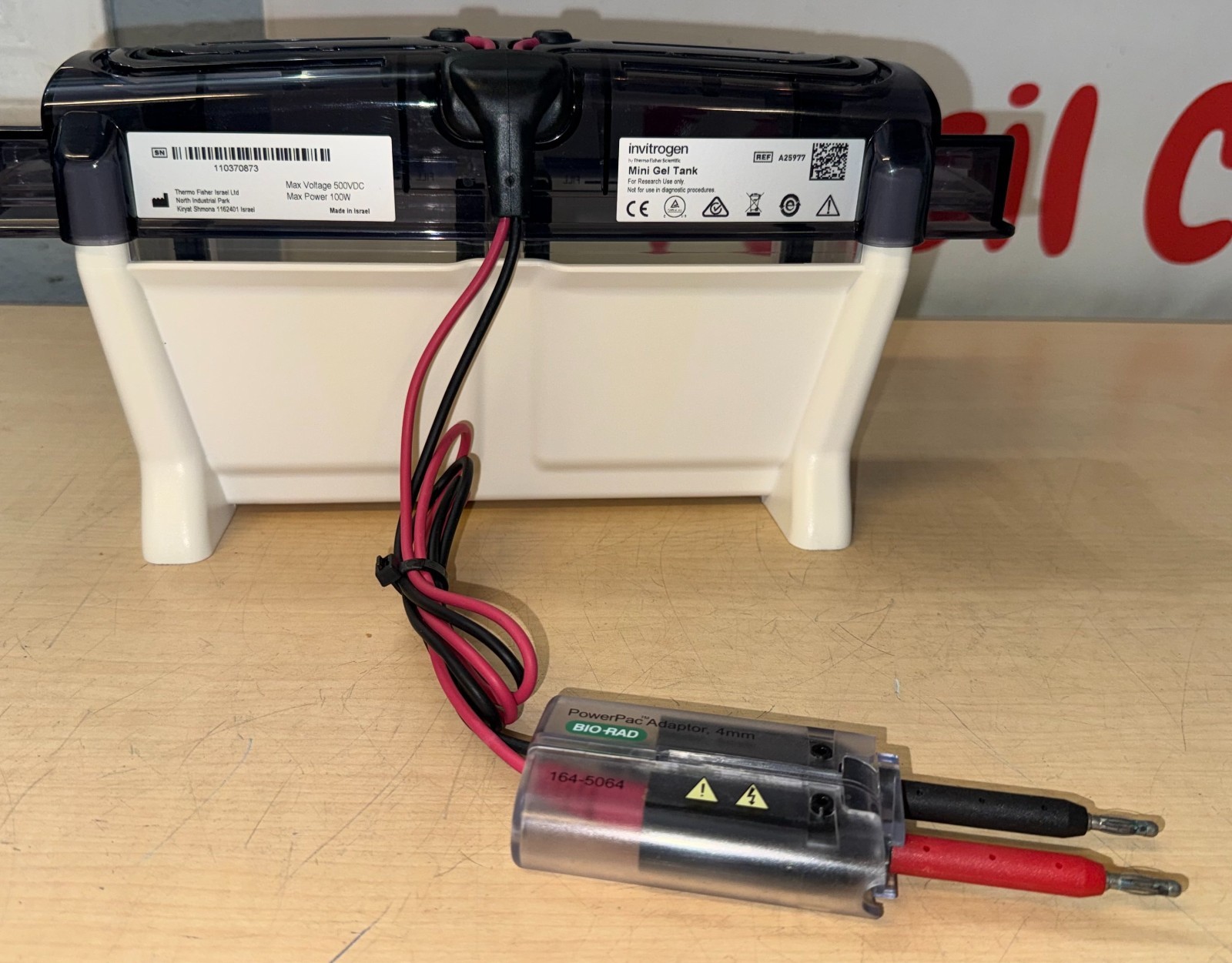 Bio-Rad PowerPac Basic Electrophoresis Power Supply w/Invitrogen Mini Tank