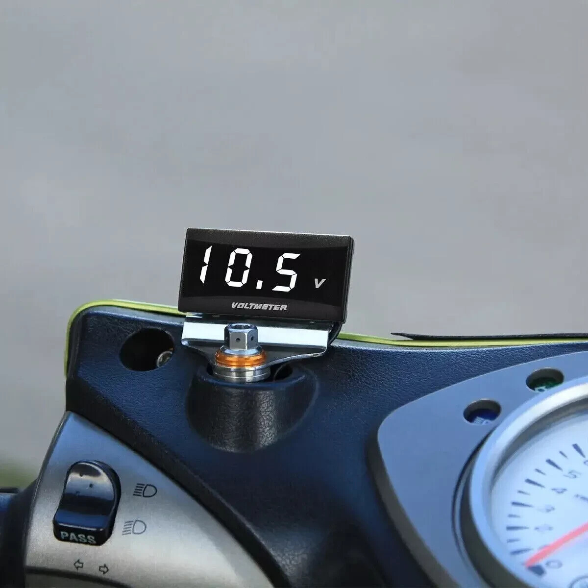 12V Digital LED Display Voltmeter Voltage Gauge Panel Meter Car Motorcycle