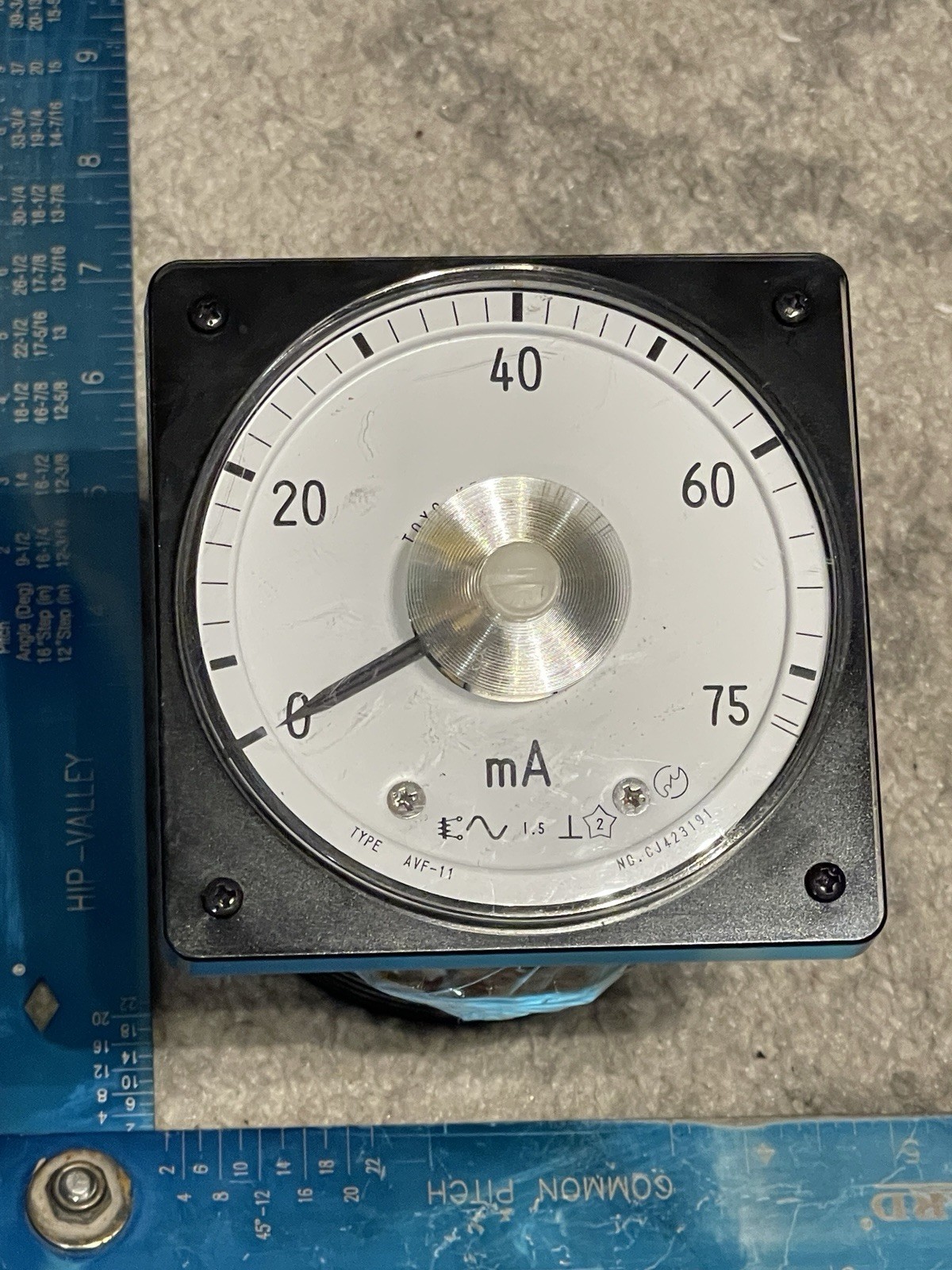 Toyo Keiki AmMeter (0 to 75 mA) AVF-11