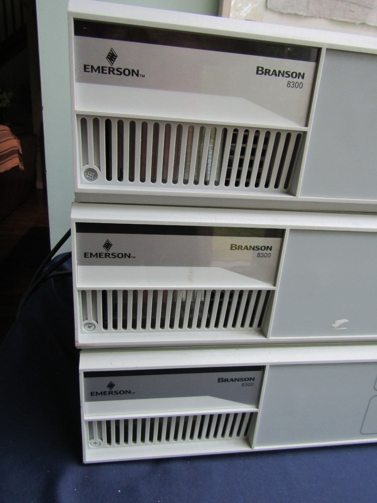 EMERSON BRANSON 8300 ULTRASONIC POWER SUPPLY MODEL S8325-24 240V 6A 25kHz