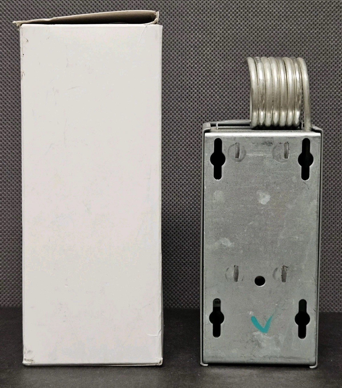 Tempro TP500 Line Voltage 30 to 110 Degree F Fixed Bulb Steel Housing SPDT Th…