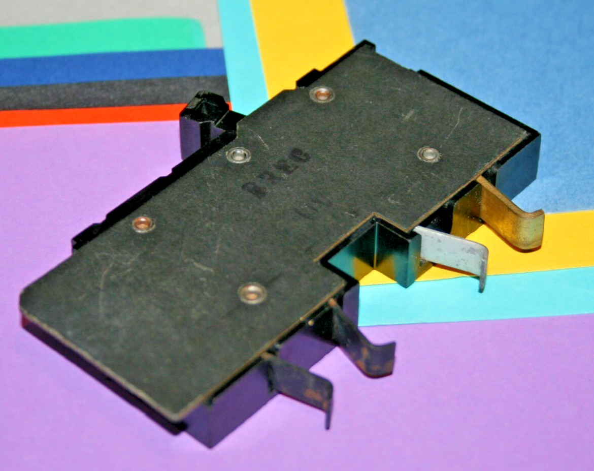 SQUARE D XO 1-POLE 15-AMP BREAKER 120/240 VOLT XO115 OLD STYLE THIN