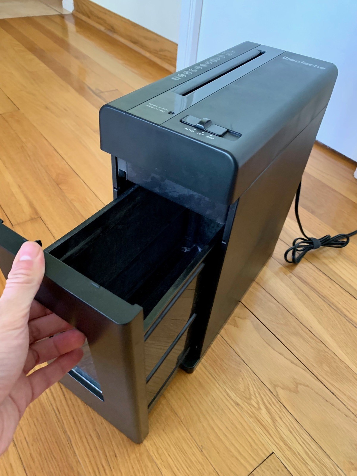 Woolsche Compact Shredder, P-5 Micro-Cut, 2.9 Gal, 5 min Non-Stop Working Time