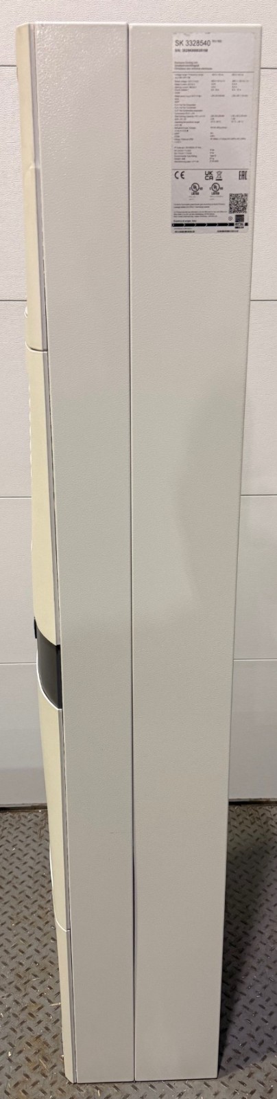 RITTAL 3328540 ENCLOSURE AIR CONDITIONER, 7,677 BtuH, 400/460V AC, 2PUZ2, NEW!