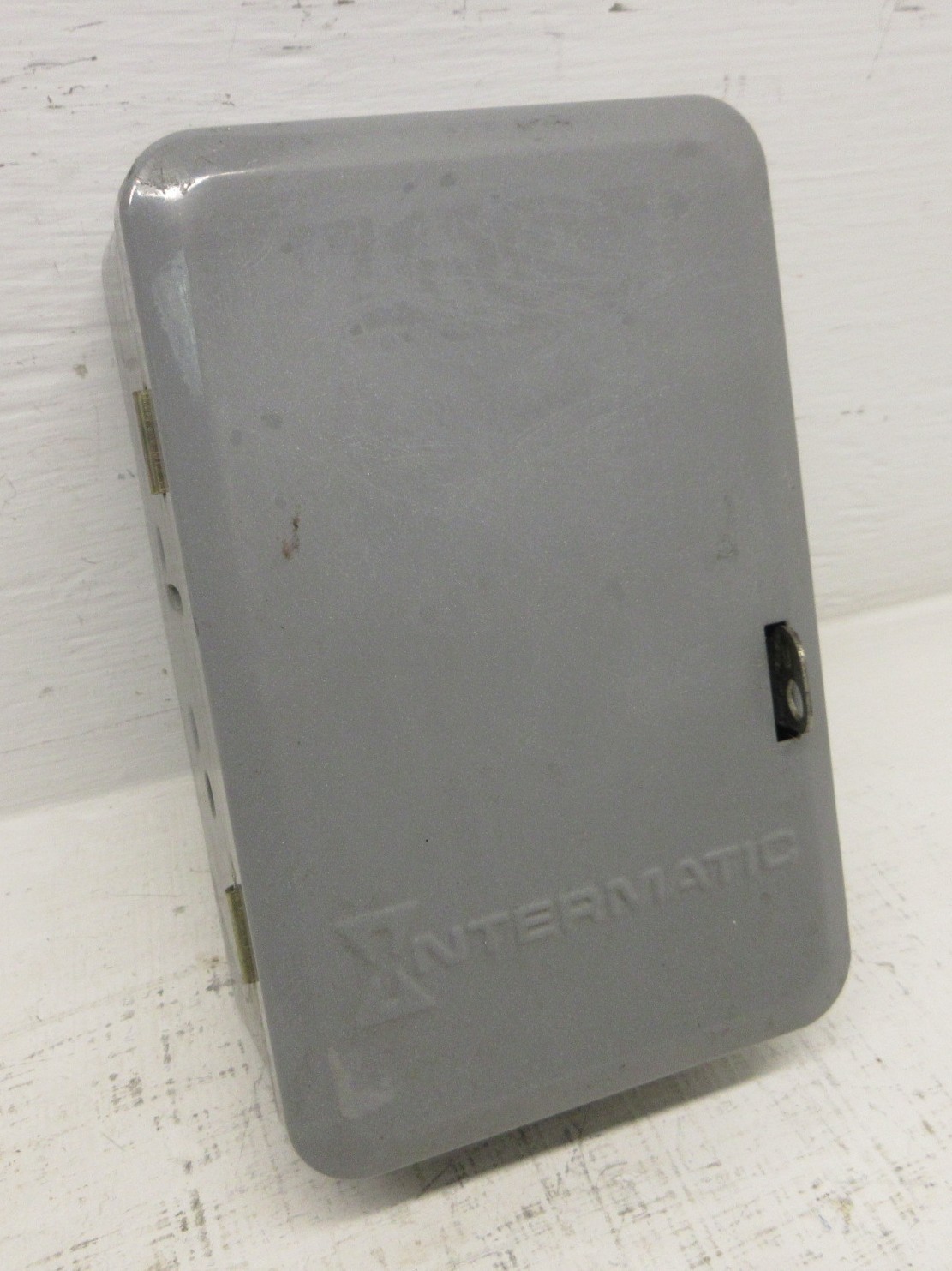 Intermatic Model ET279C Timer Counter 120VAC 60HZ 5.0 Watts Max Hour Minute Day