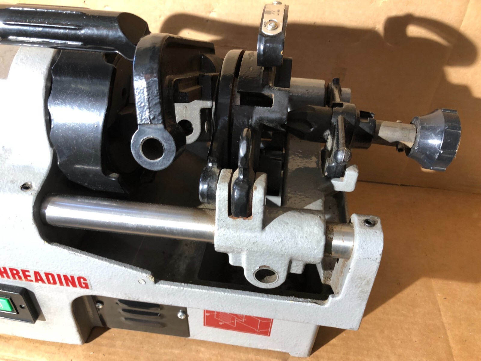 Electric Pipe Threader Machine 1/2″-1″ Pipe Threading Machine, Z1T-AF