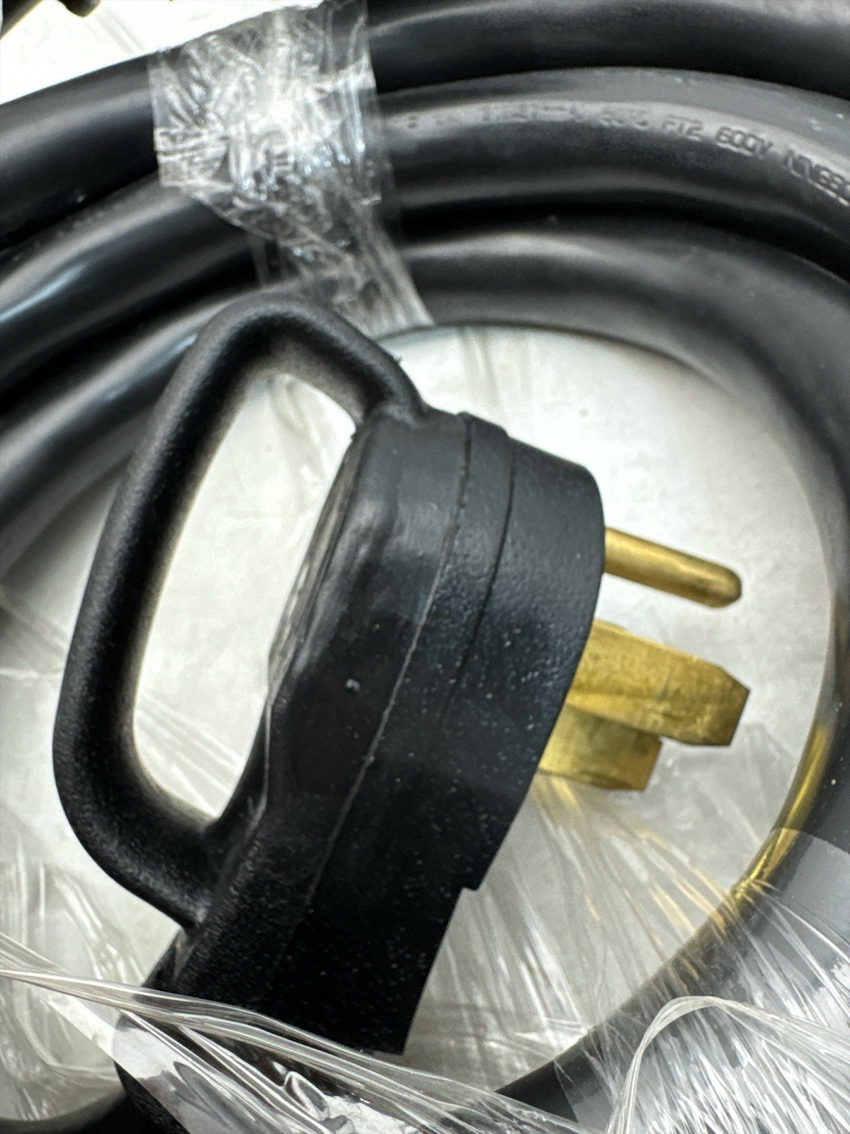 VEVOR 15 ft. 50 Amp Generator Power Extension Cord HJLJQ15FT50A6HX01V1 (60)
