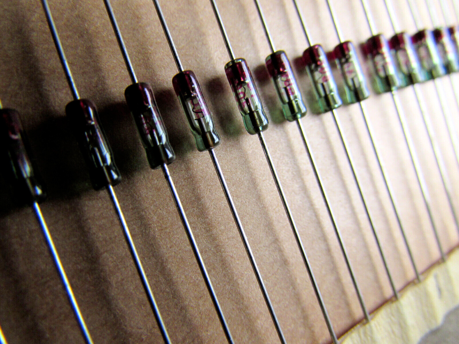 OF305 OA90 Philips Mullard Telefunken Germany Germanium Gold Bonded Diodes 4 USA