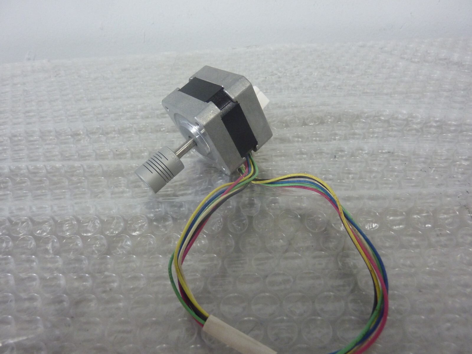 ORIENTAL VEXTA PX243-03A 2-Phase 1.8° STEP Stepping MOTOR 12V 0.31A (23676)