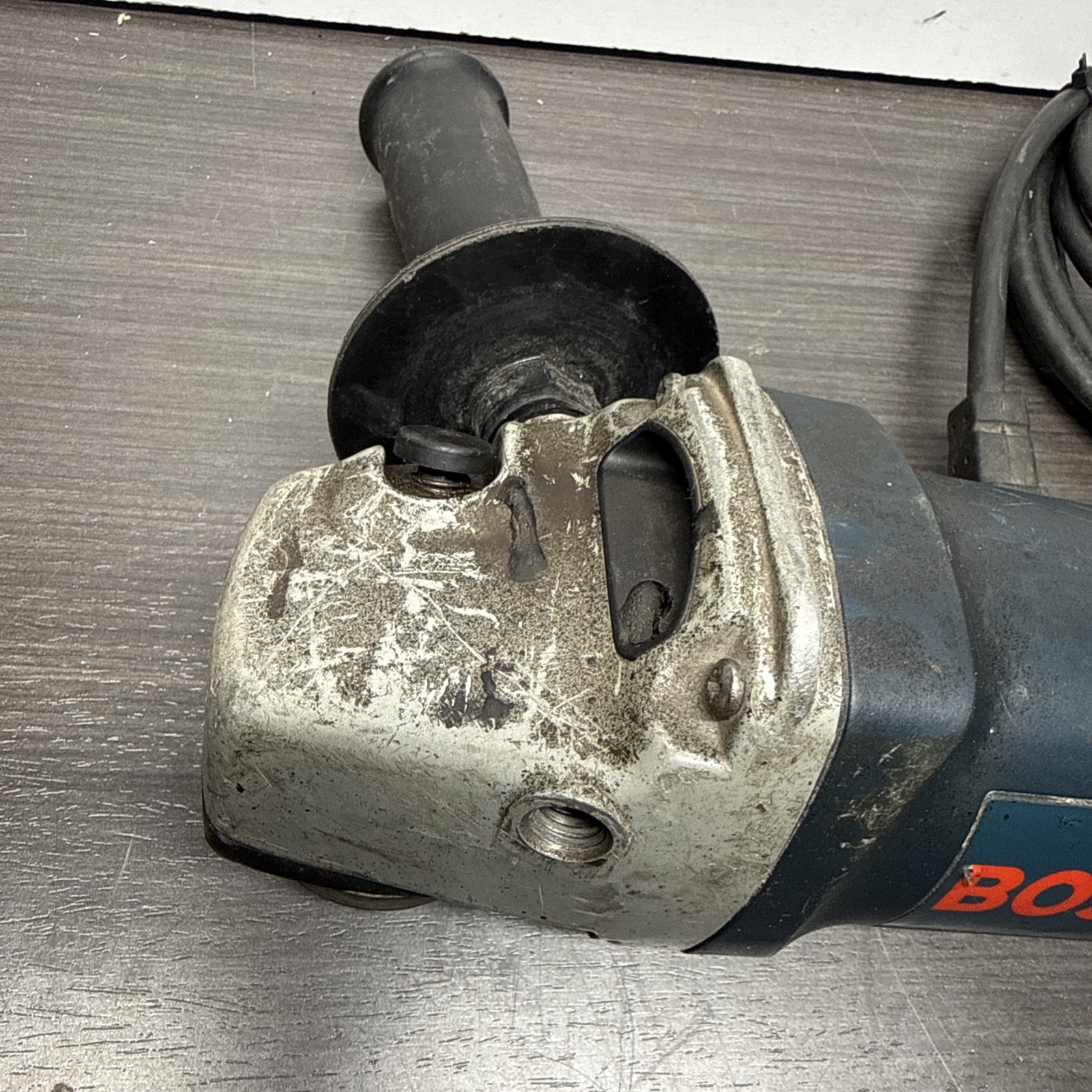 BOSCH 1710 Corded Angle Grinder4-1/2” 11,000 Rpm ( Needs Cord Replaced)