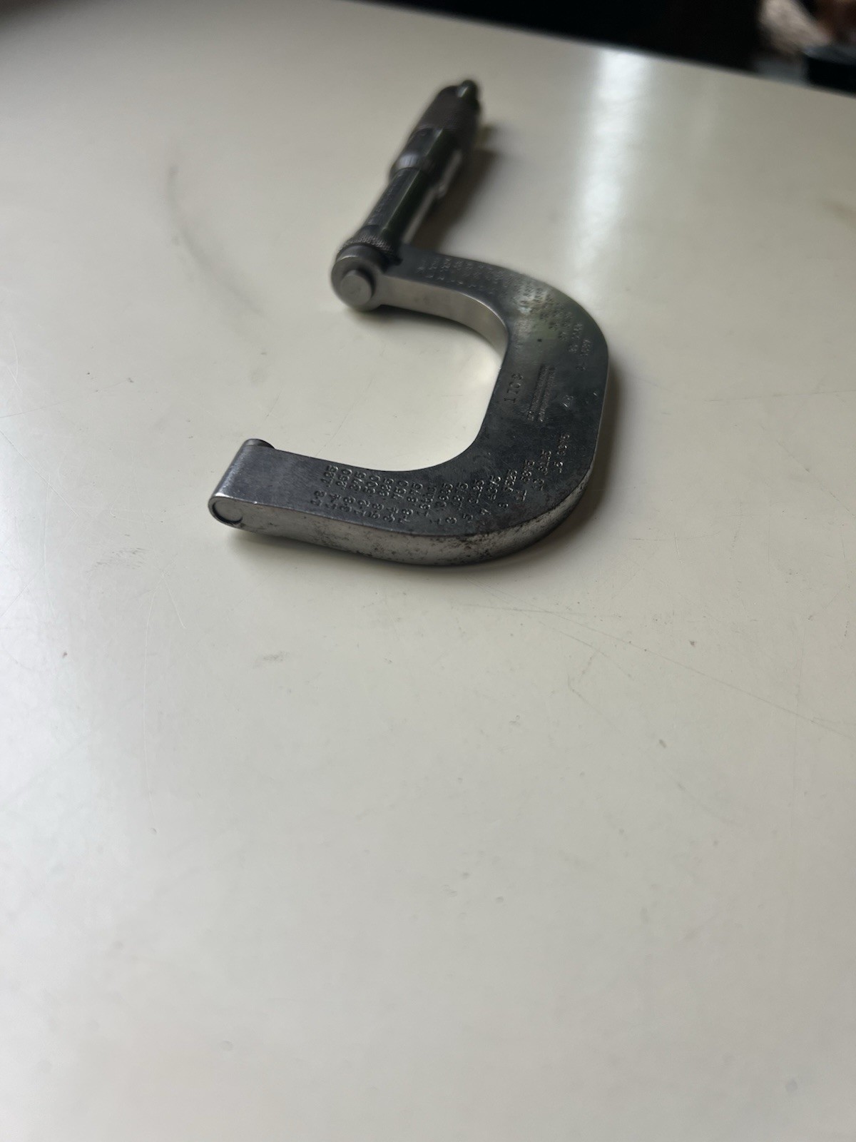 Brown & Sharpe No. 48 1”-2” Micrometer 1T02