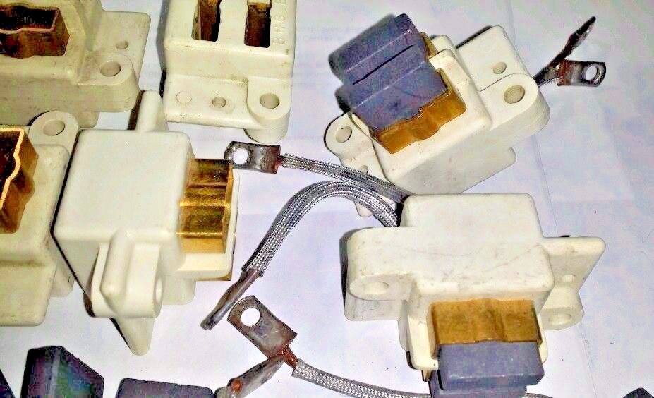 BRUSHES ONAN 214A44 214-0044 BRUSH HOLDERS 212-1240 NOS 6 blocks, 12 brushes