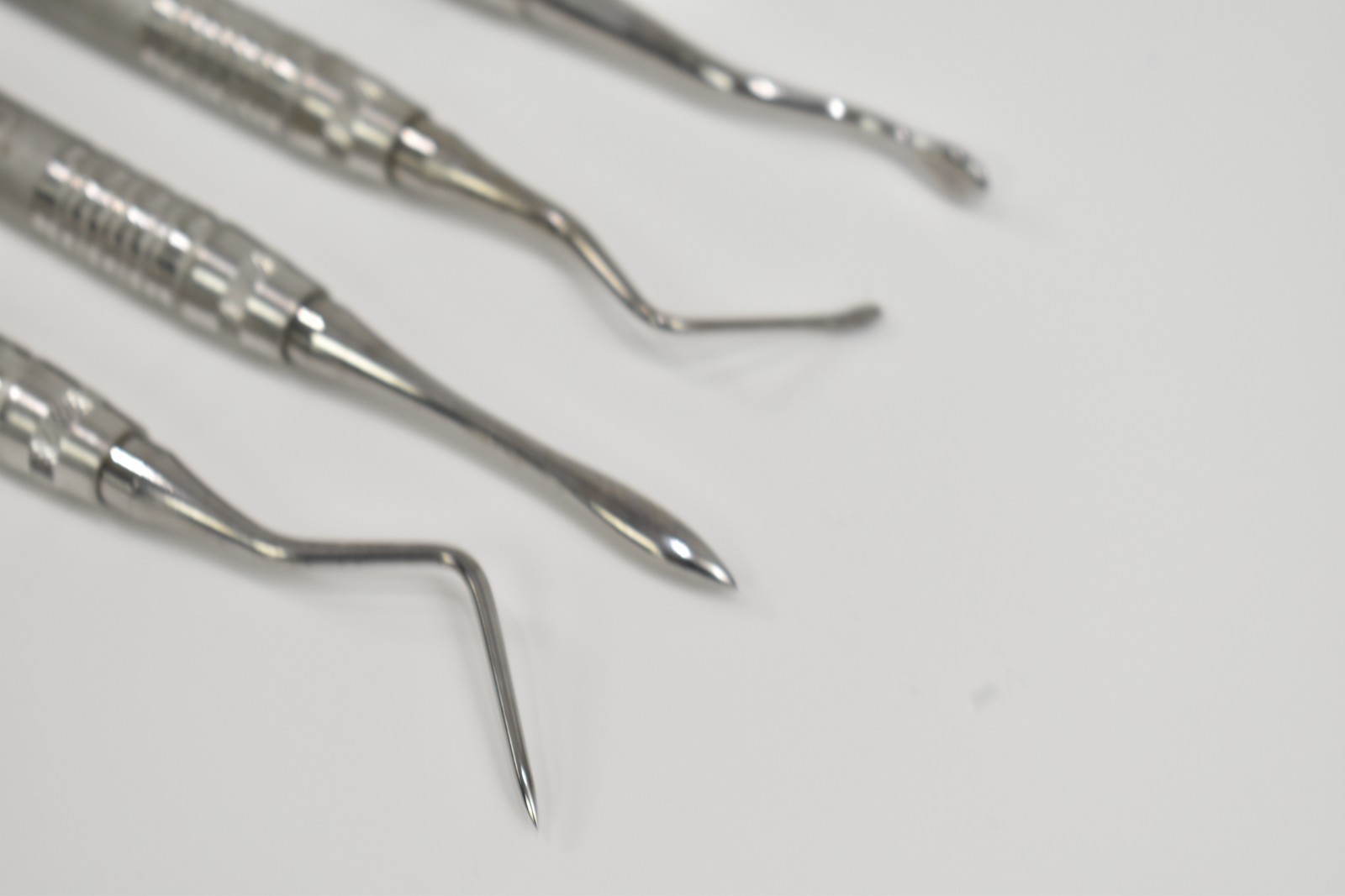 4 Hu-Friedy Dental Instruments Molt Elevator, Bone File, Curette & Root Pick