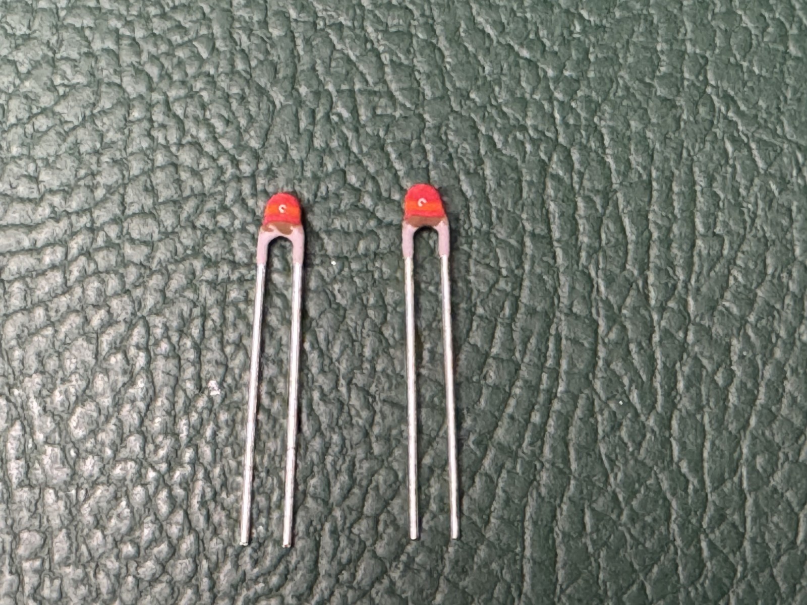 500X NTCLE100E3123GB0A VISHAY NTC Thermistor 12 kΩ ±2% B=3740 Box of 500 pcs