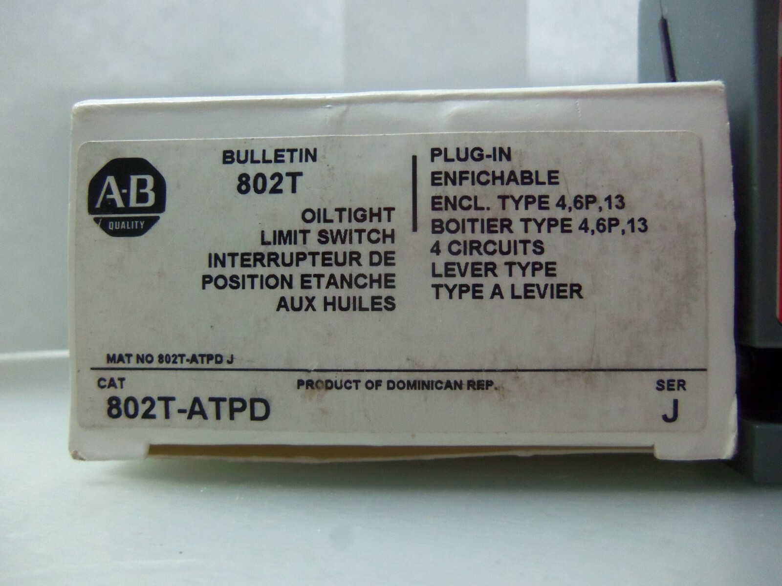YG Allen Bradley 802T-ATPD OilTight Limit Switch Series J NIB