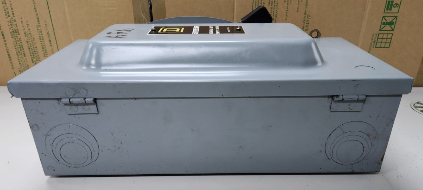 😎 SQUARE D 100 AMP NON-FUSED SAFETY SWITCH 240 VAC 3 PHASE 30 HP DU323