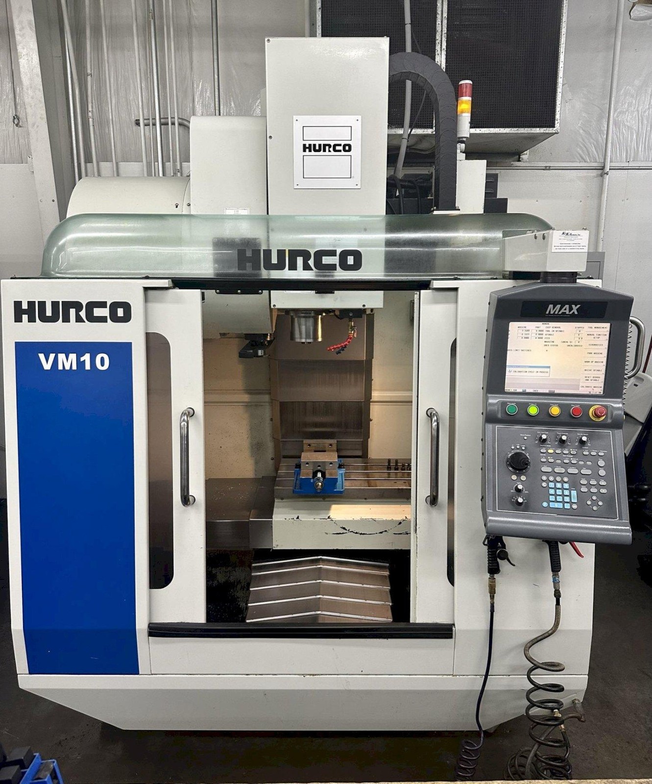 Hurco VM10 CNC Vert Mach Center, WinMax CNC, 30″ x 14″ tbl, X=26″, Y=16″, Z=20″