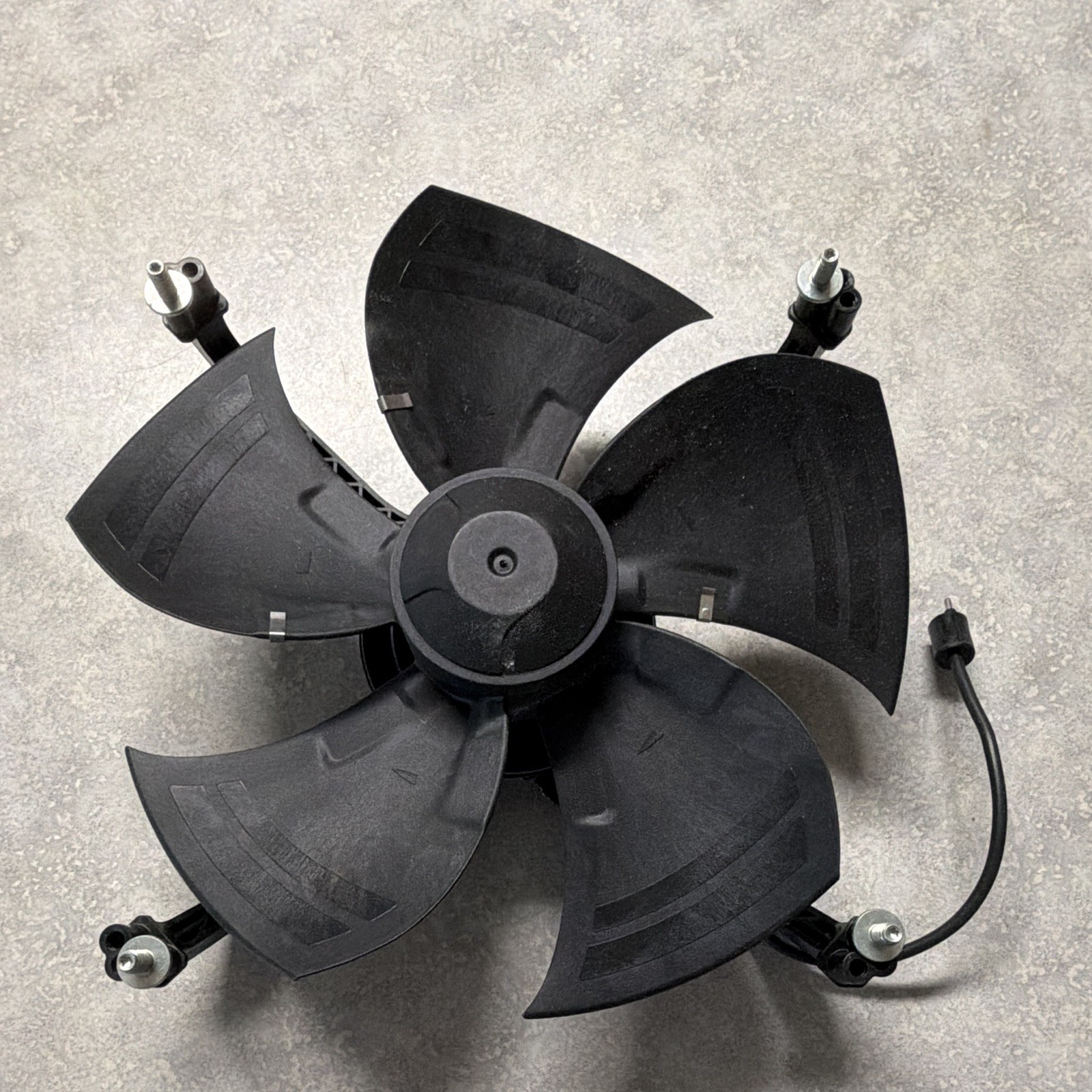 ebm-papst S1G305-DA02-10 305mm Round AC Axial Fan 100-240VAC 70W 0.60A