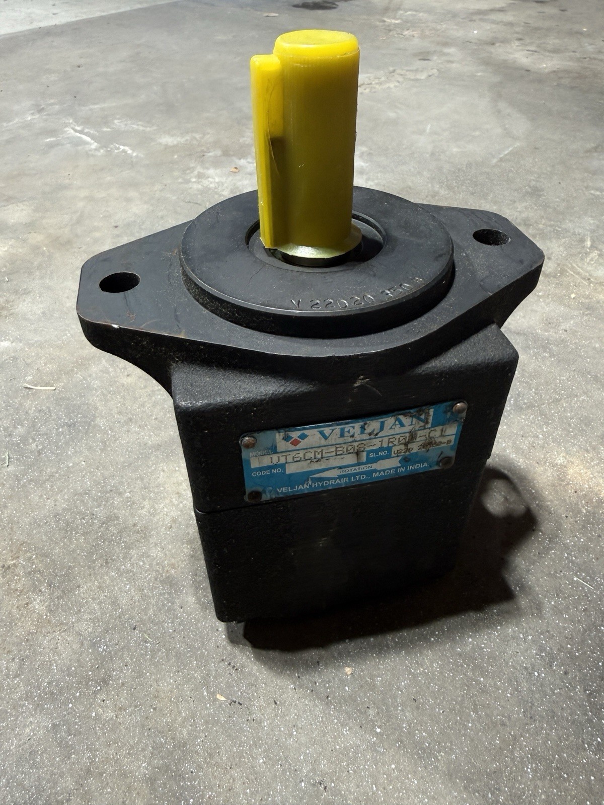 Veljan Hydraulic Pump T6CM-B06-1R00-C1 Made in India High-Quality Industrial