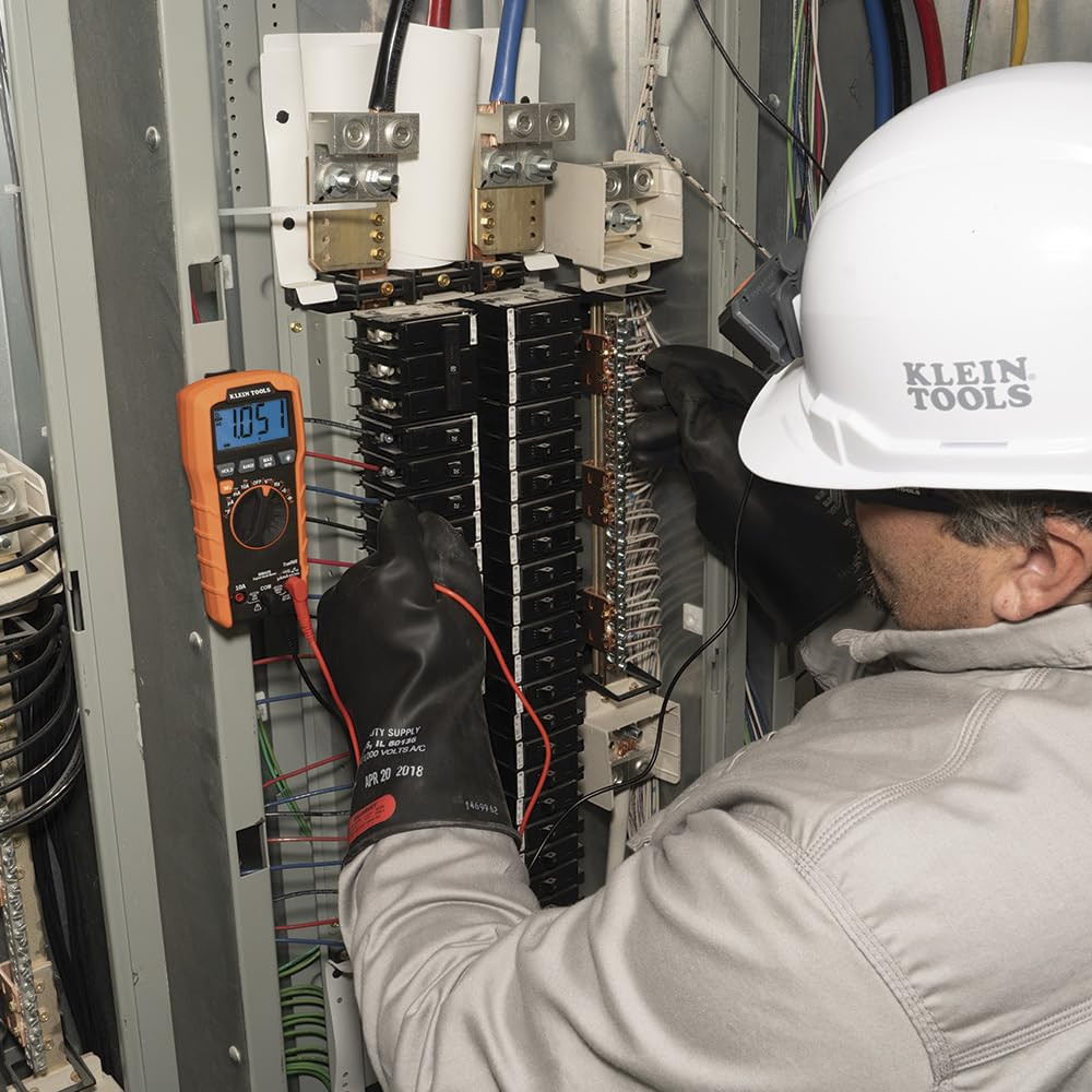 MM420 Digital Multimeter, Auto-Ranging TRMS Multimeter, 600V AC/DC Voltage, 10A