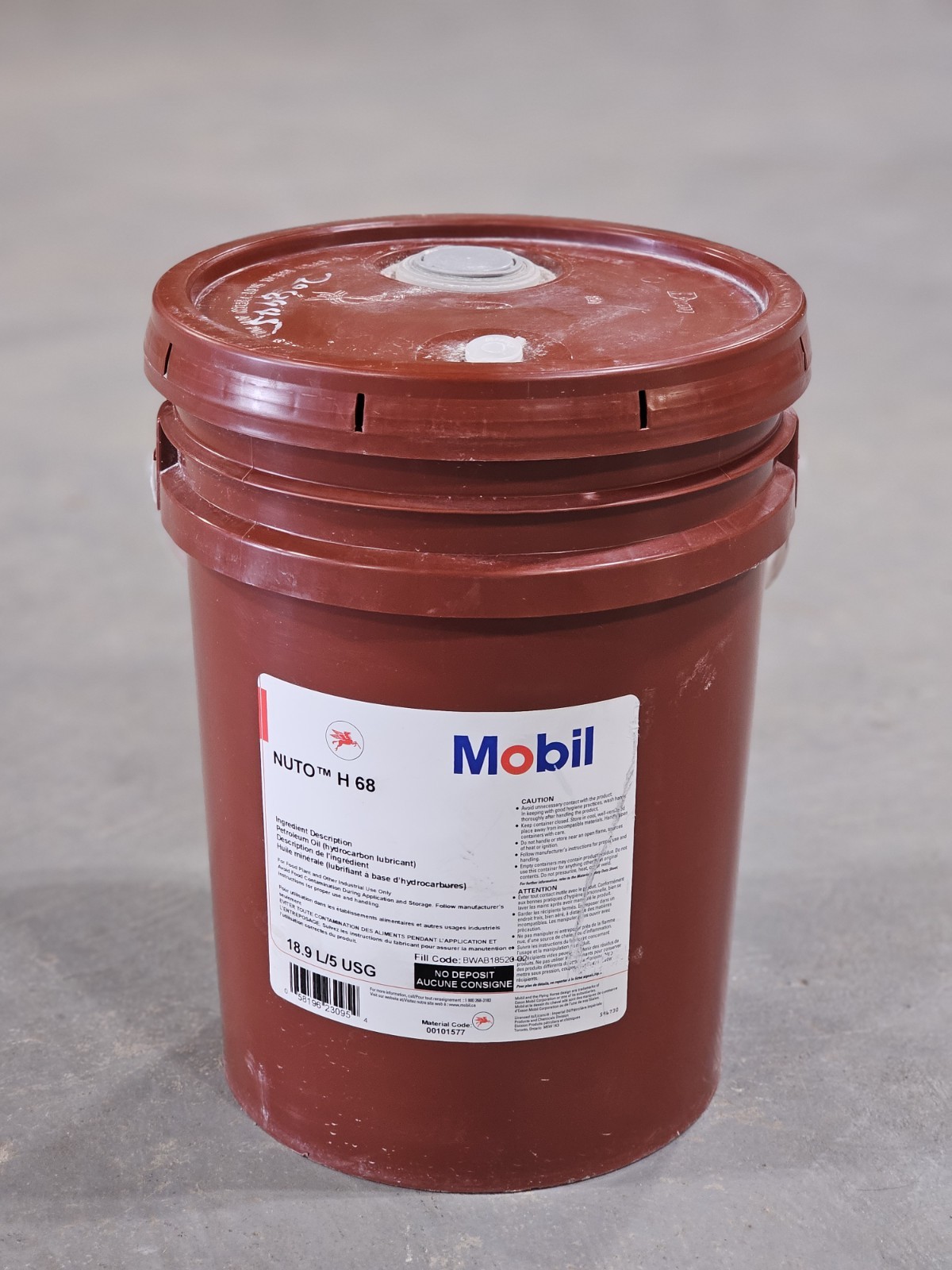 Mobil NUTO H 68 ISO VG 68 Anti-Wear Hydraulic Oil Fluid 5 Gallon Pail 00101577